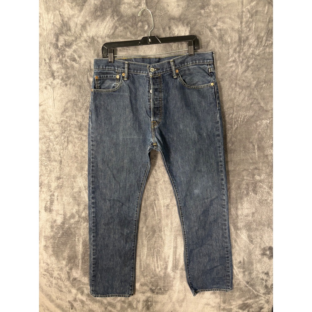 Levis 501 Original Fit Jeans Mens 37x31 Medium Wash Blue Denim Button Fly